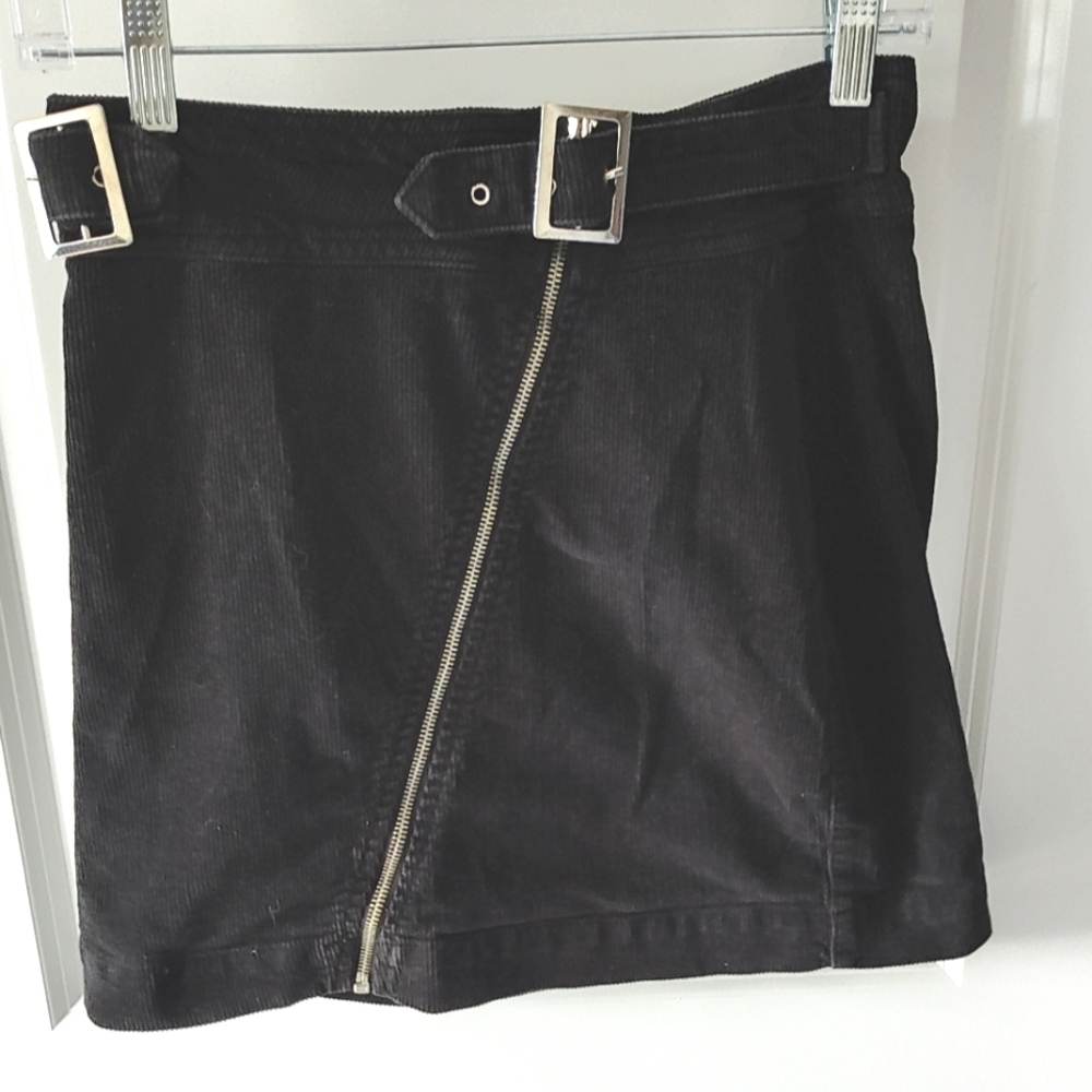 URBAN OUTFITTERS Black Harmony Corduroy Zip-Front Skirt Size Medium - Picture 3 of 6